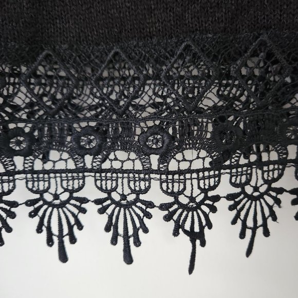 Black Mesh Crop Long Sleeve - Picture 2 of 2